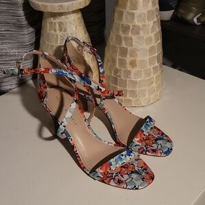 Kelly & Katie Multicolor Floral Sandals